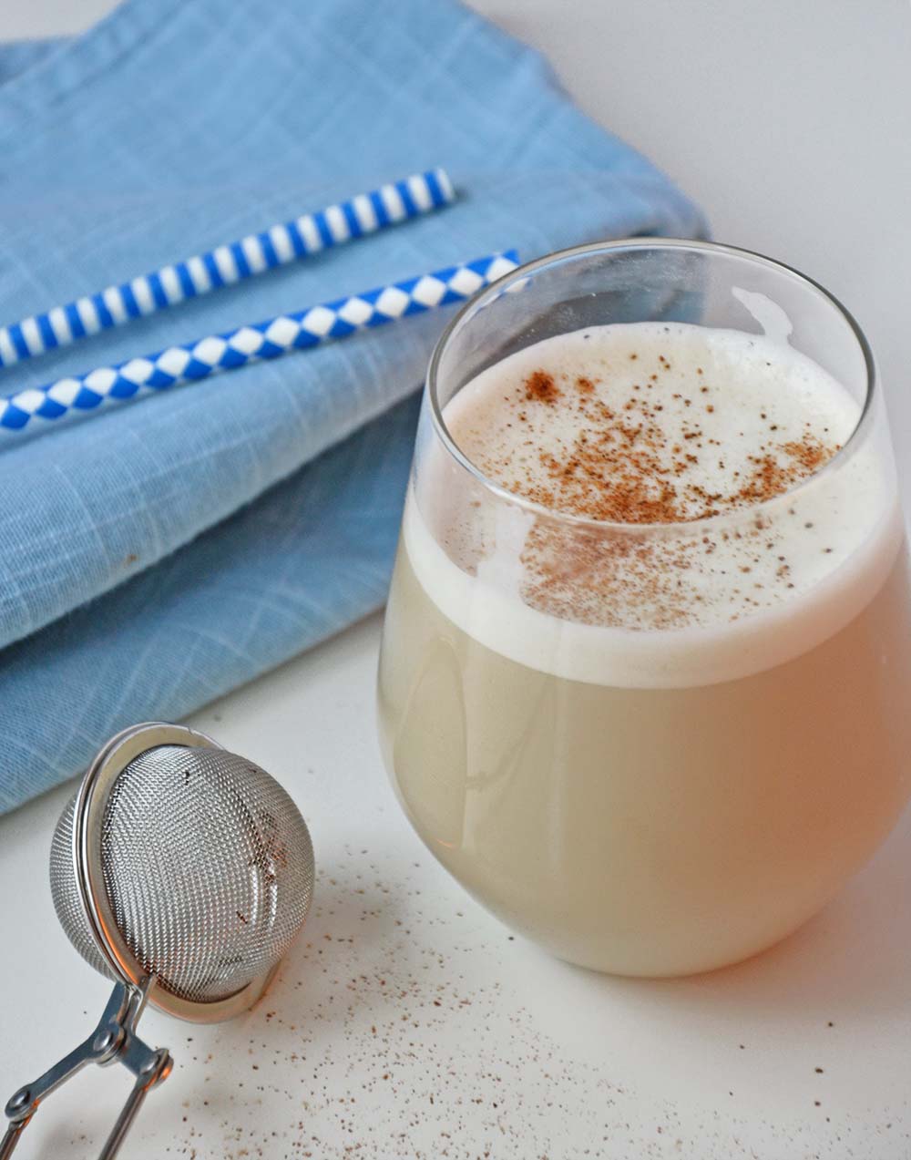 Skinny protein chai latte