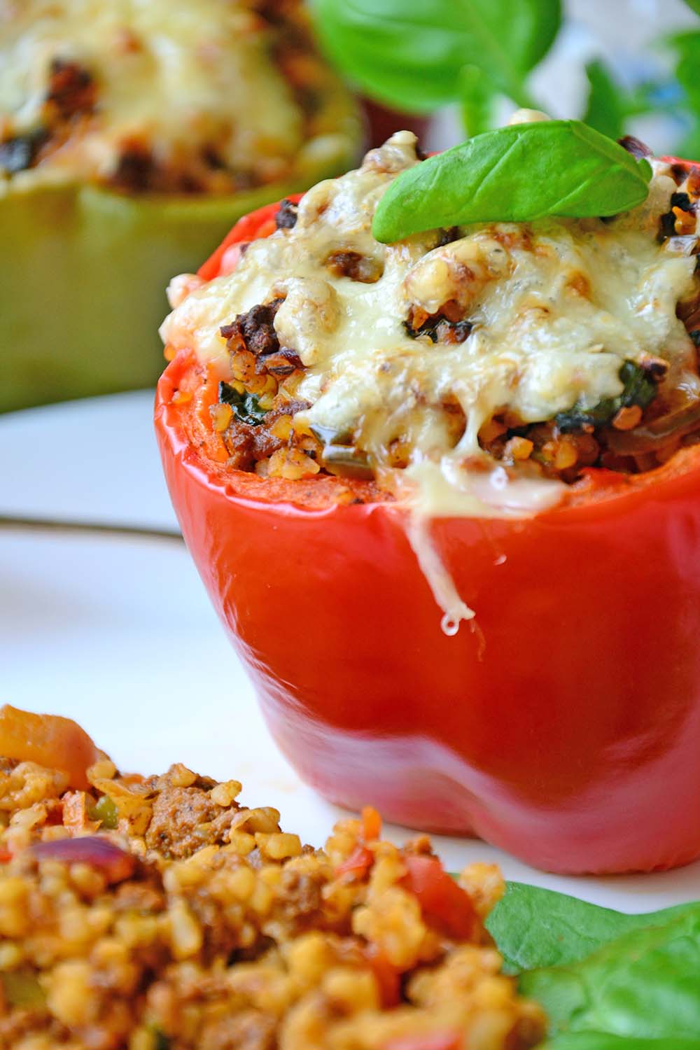Fylt paprika med bulgur og karbonadeideig