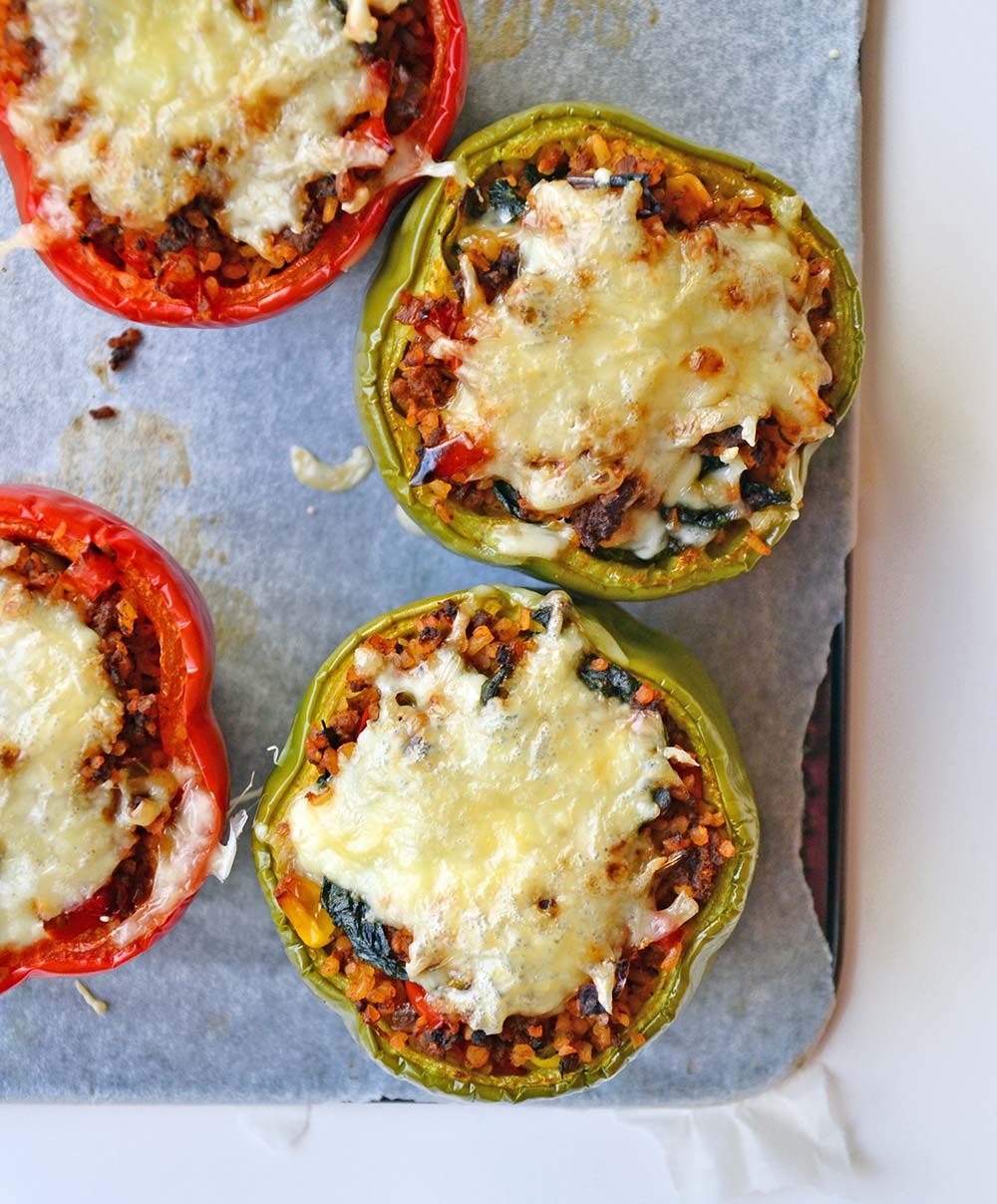 Fylt paprika med bulgur og karbonadeideig