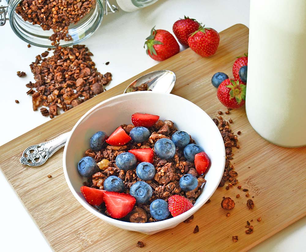 Crunchy chocolate buckwheat granola