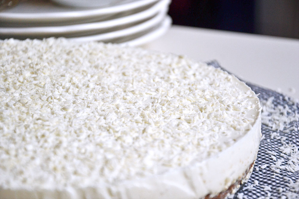 Healthy coconut cheesecake