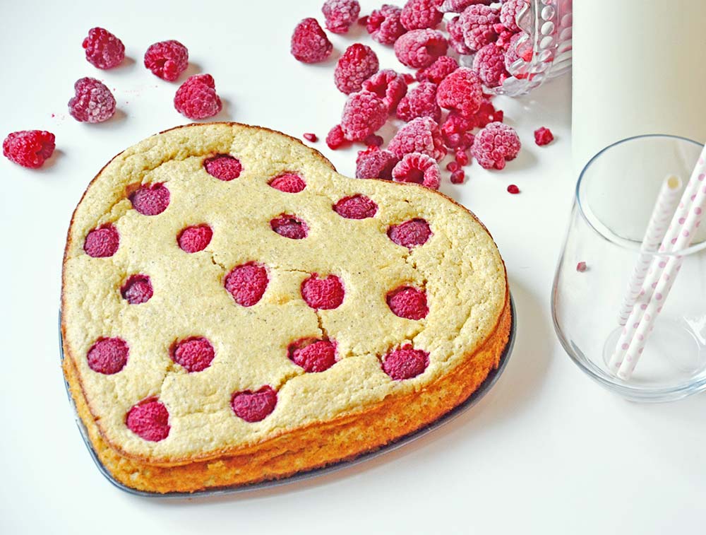 Healthy raspberry cake