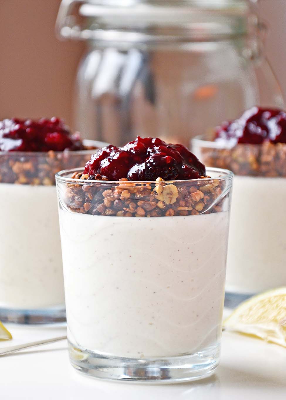 Healthy lemon cheesecake
