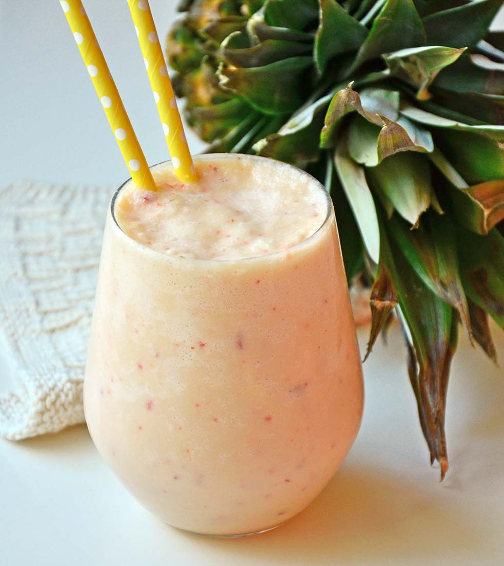 Pina colada protein smoothie
