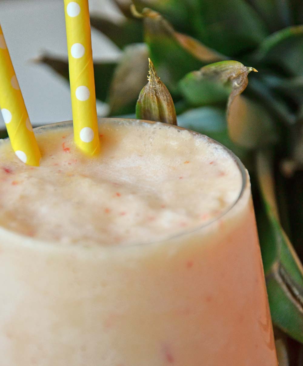 Pina colada protein smoothie