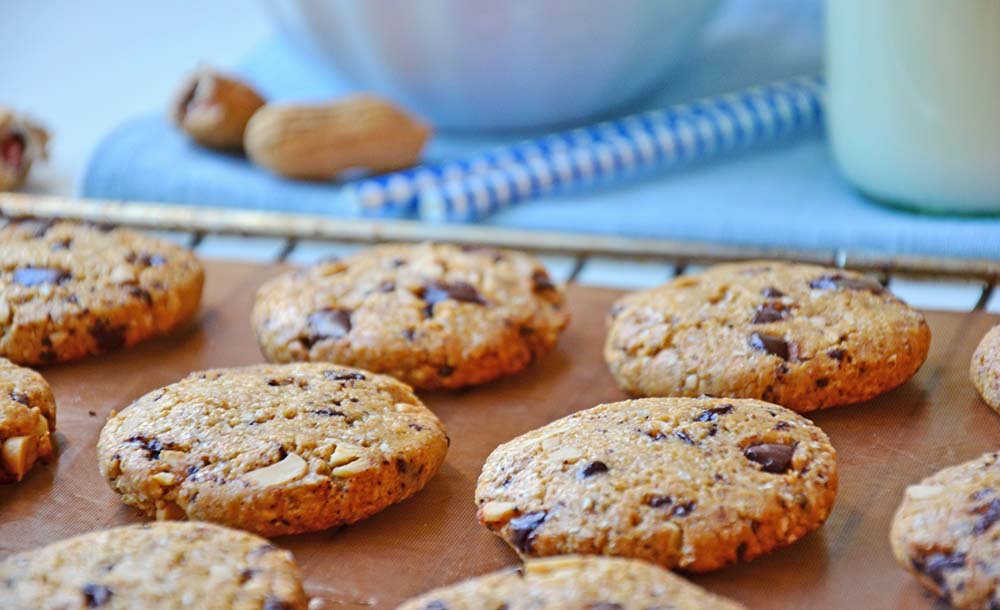 Peanut chocolate chip cookies