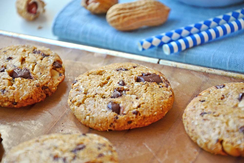 Peanut chocolate chip cookies