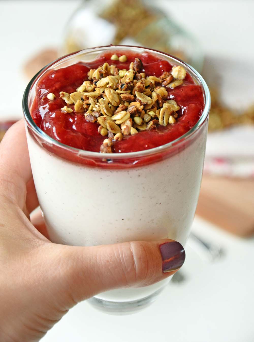 Healthy cheesecake with strawberry