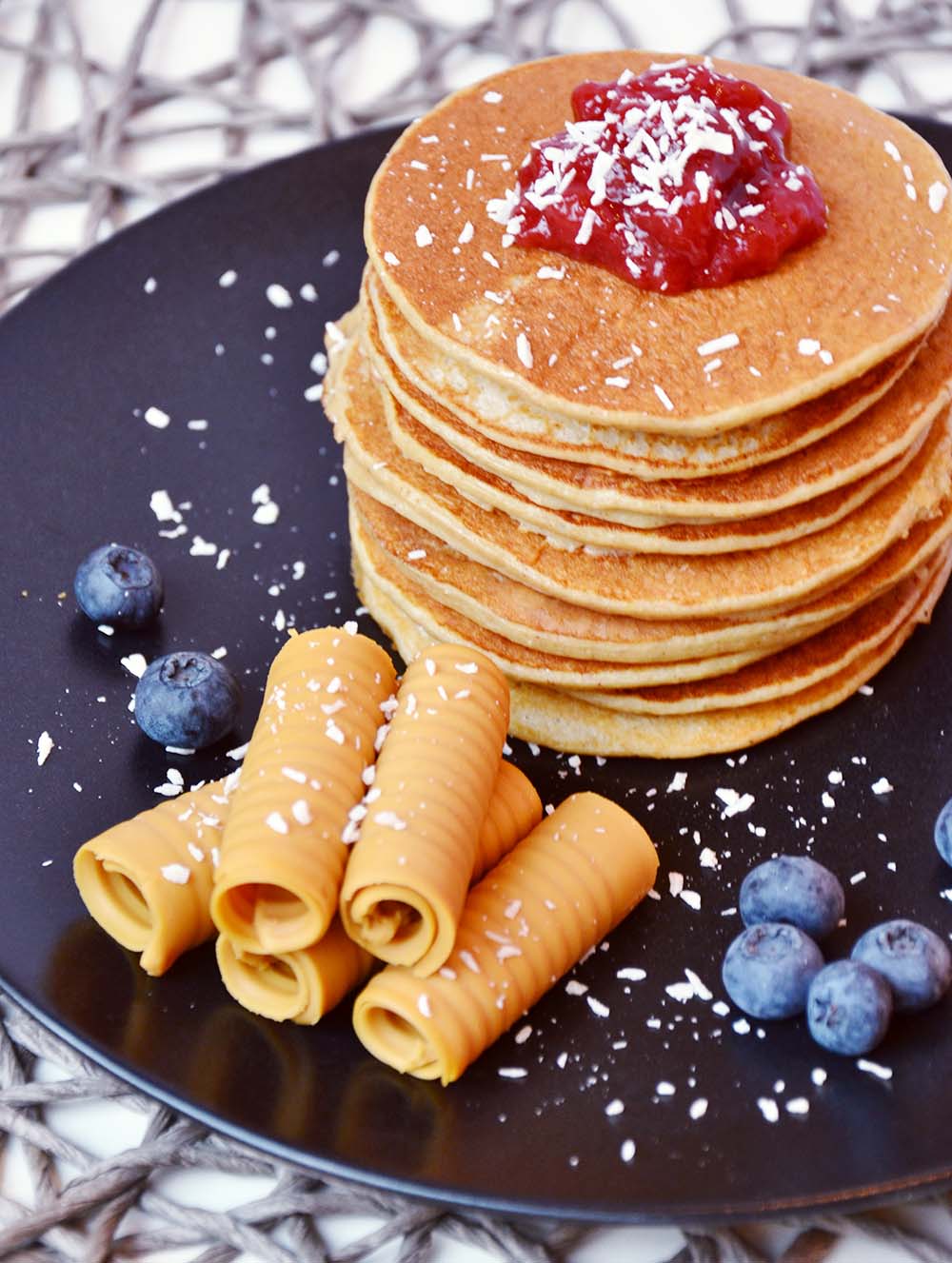 Banana oat pancakes