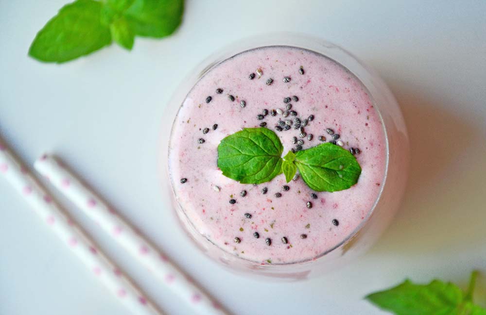 Stawberry mint smoothie