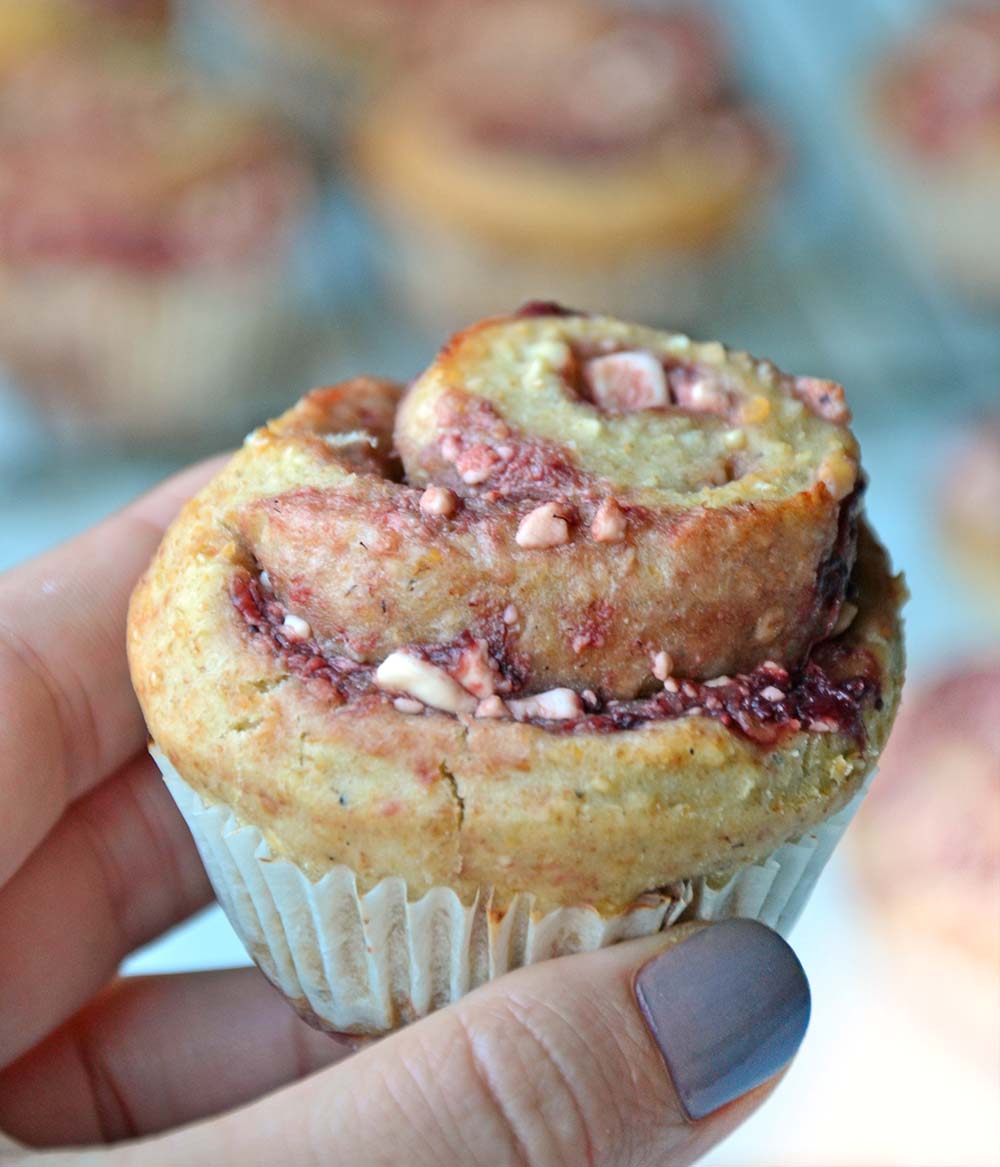 Strawberry cottage cheese buns