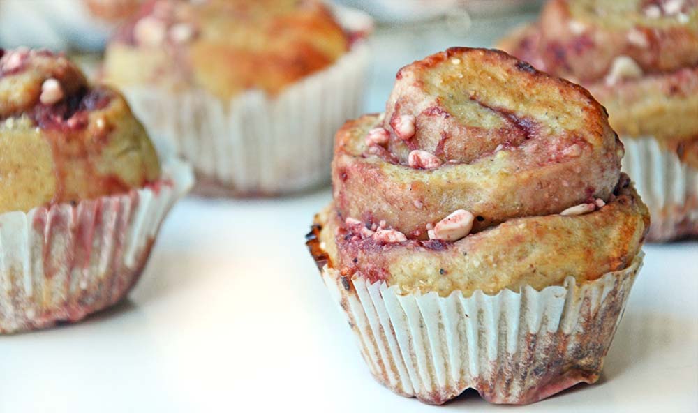 Strawberry cottage cheese buns