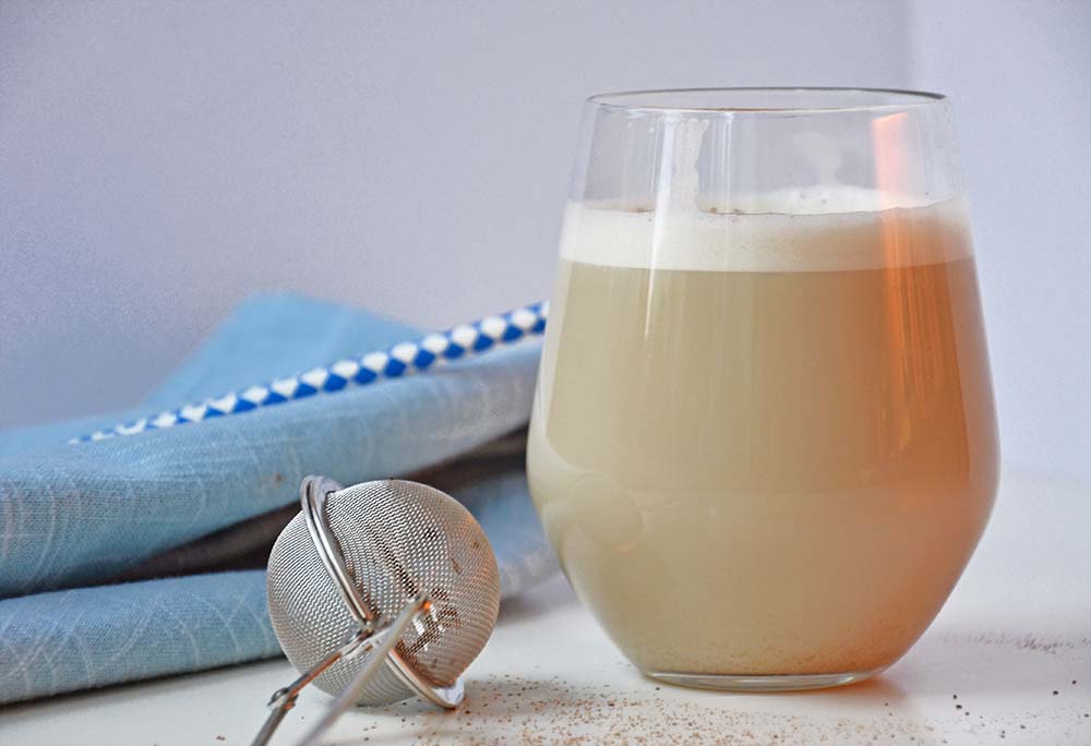Skinny protein chai latte