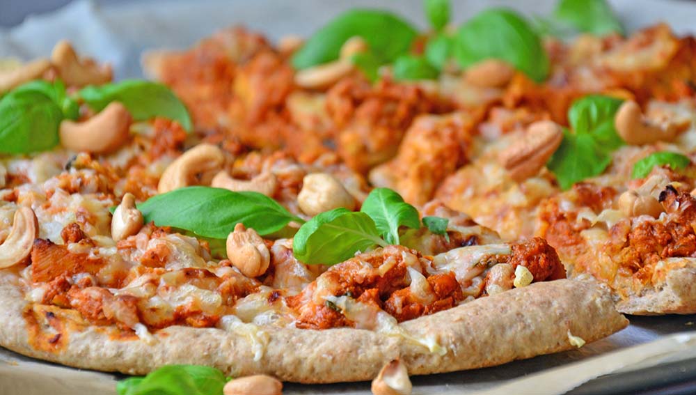 Tikka masala pizza