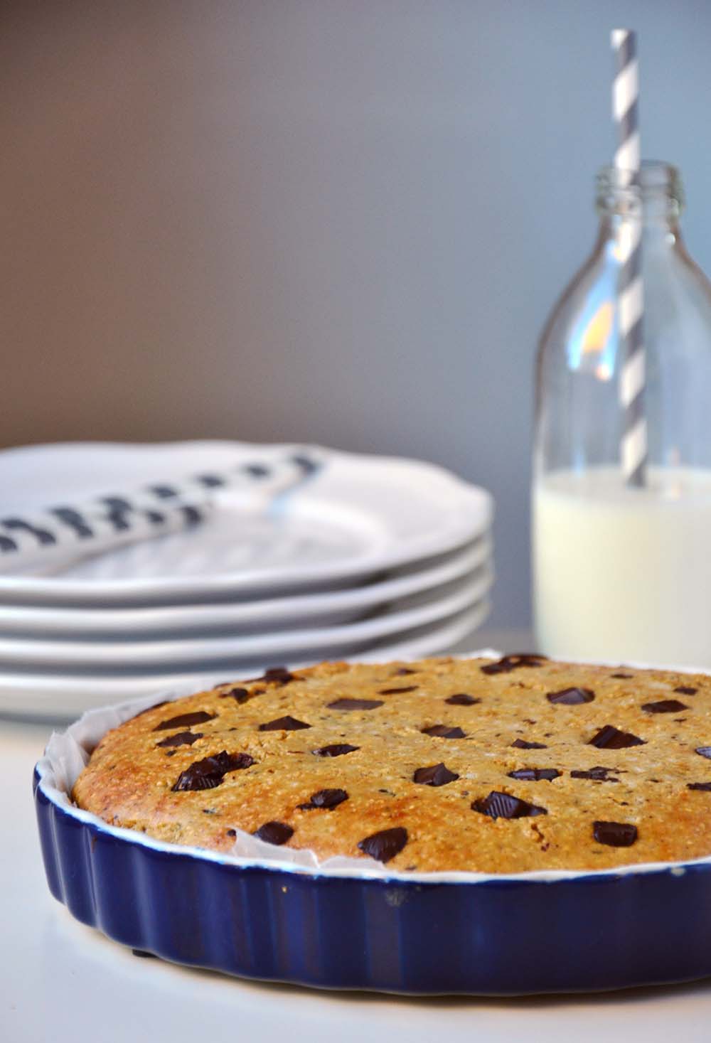 Chocolate chip skillet cookie pie