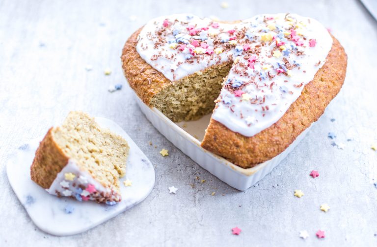 Saftig bollekake uten sukker og gluten