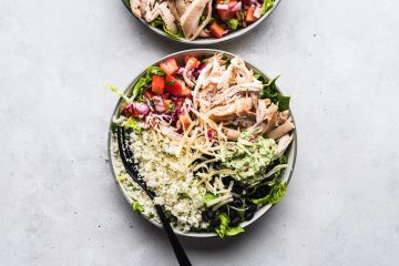 Burrito bowl med Pico de gallo og guacamole