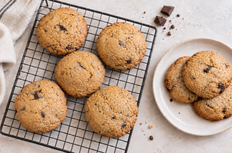 Cookies med havre og mørk sjokolade