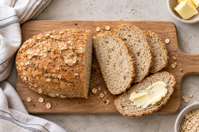 Eltefritt byggrynsbrød med havre og chia