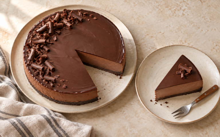 Sjokoladeostekake med mørk sjokolade og ganache